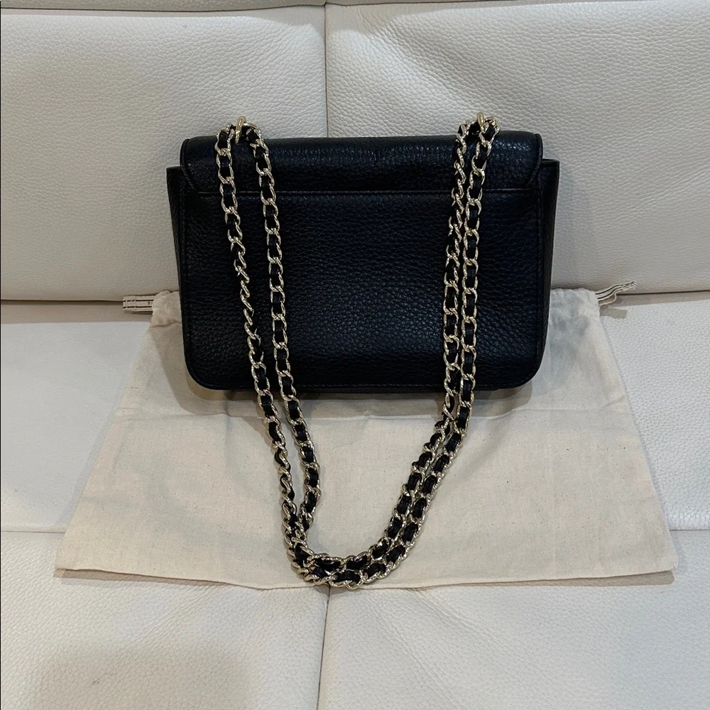 Tory Burch Logo Crossbody/Shoulder Black Pebbled Lather Bag withAdjustable Chain